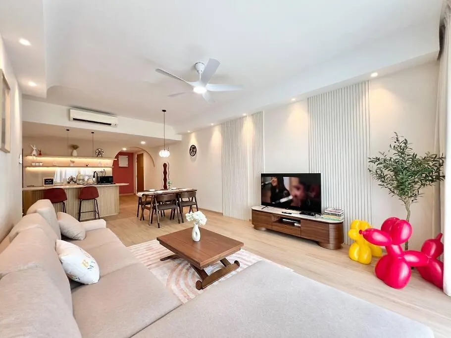 3Br Mosaic Midvalley Southkey W Bathtub location