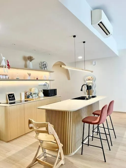 3Br Mosaic Midvalley Southkey W Bathtub Johor Bahru 0*,  Malaysia